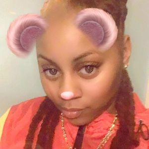 Meet your Posher, Earlicia